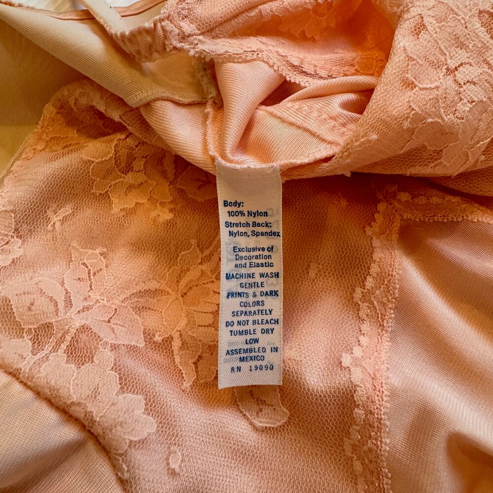 Elegant Vintage Olga Long Gown Peach Lace Maxi Slip Dress Women's 36 Coquette - Picture 15 of 15